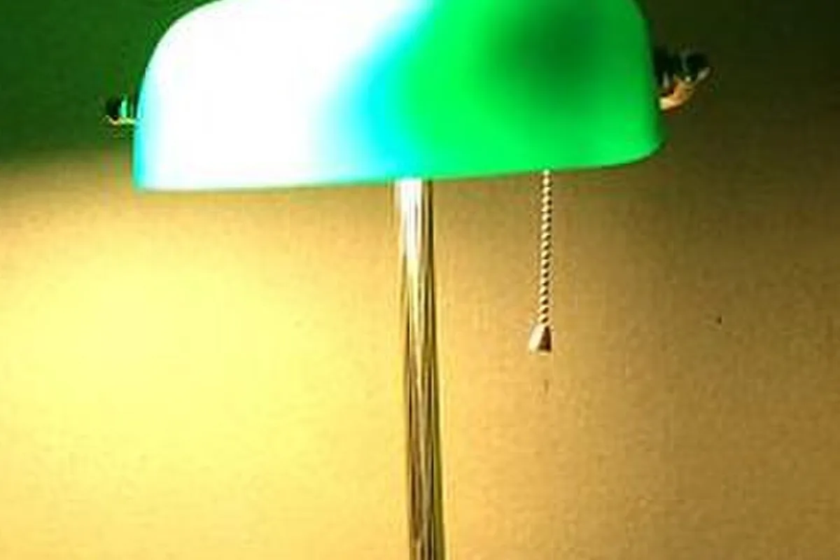 Gelenklampe ohne Personen